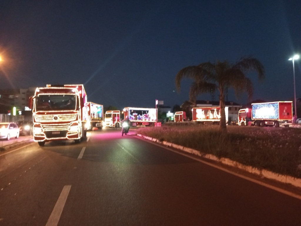 Caravana de Natal que percorre o pa s fez apresenta o nica em